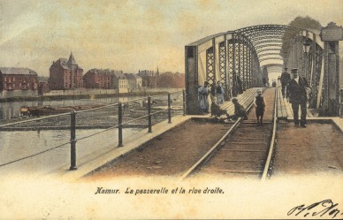 NAMUR LA PASSERELLE ET RIVE DROITE 1905.jpg